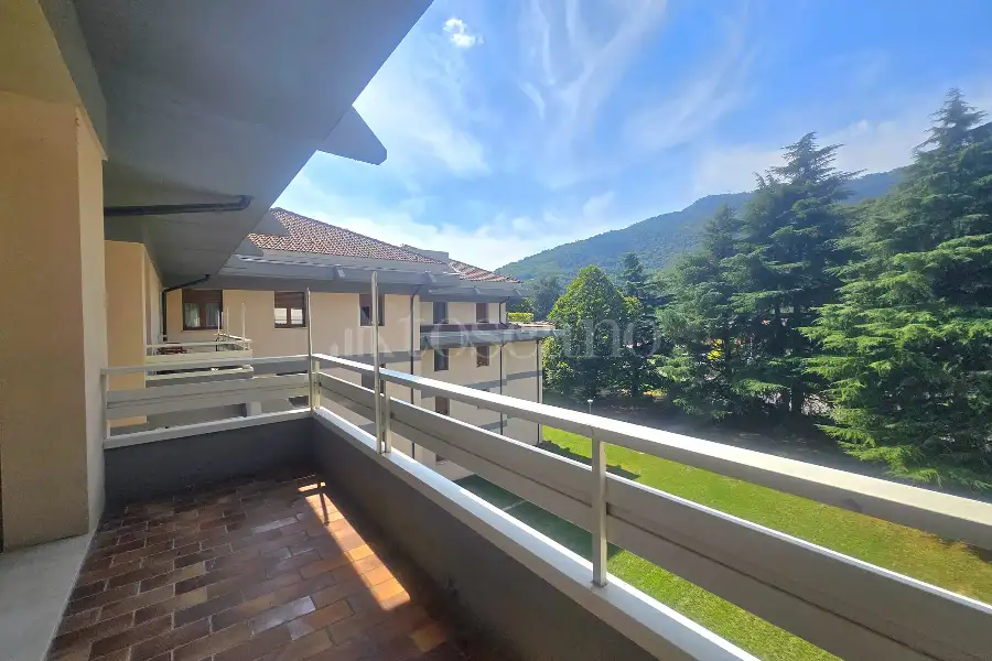 Attico in vendita di 314 mq a €490.000 (rif. 69/2026)