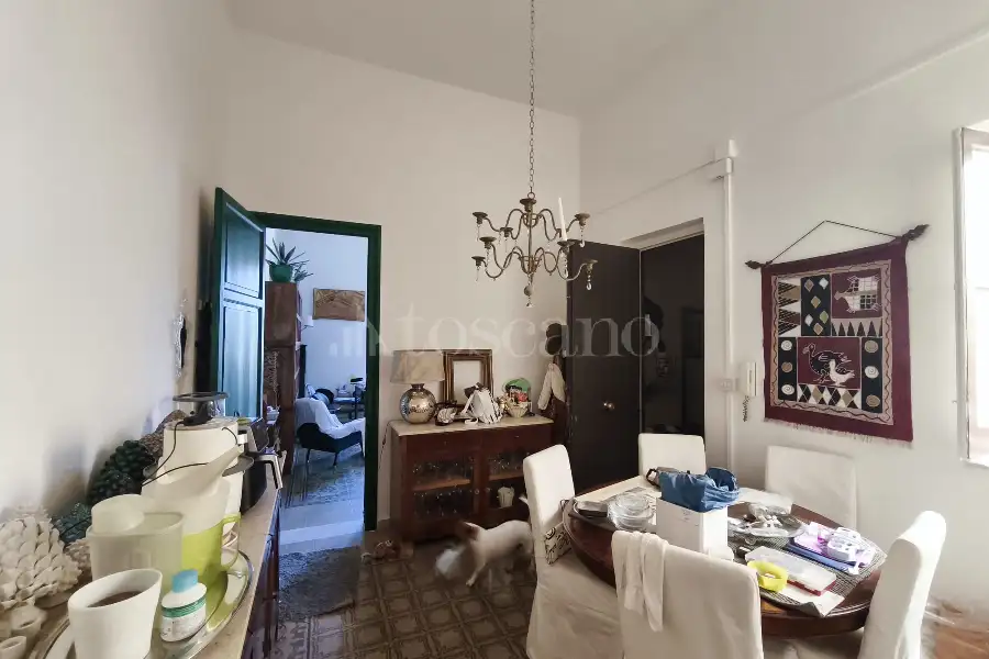 Palazzo in vendita di 1.500 mq a €2.200.000 (rif. 65/2026)