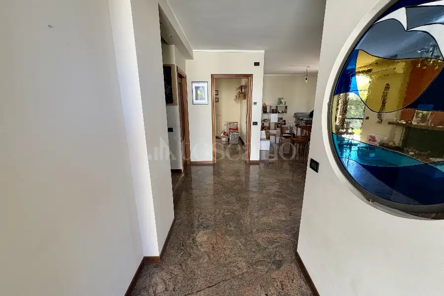 Villa Bifamiliare in vendita di 220 mq a €320.000 (rif. 15/2026)