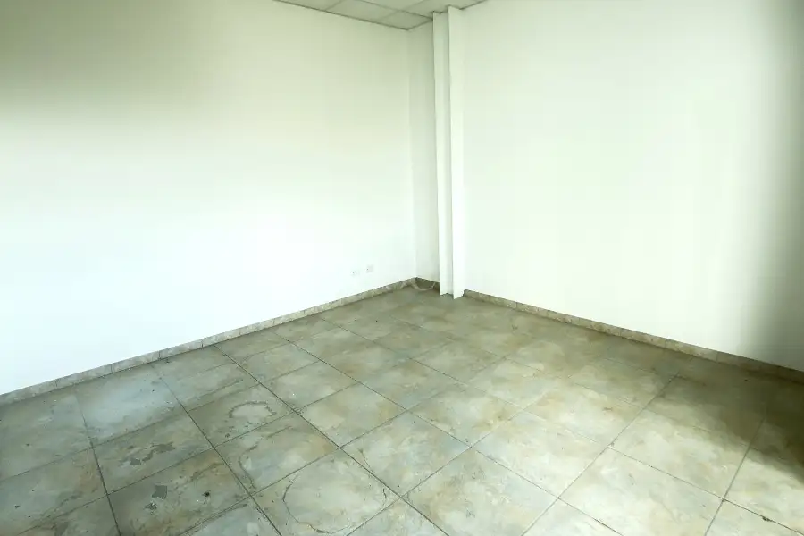 Ufficio in vendita di 175 mq a €395.000 (rif. 36/2026)