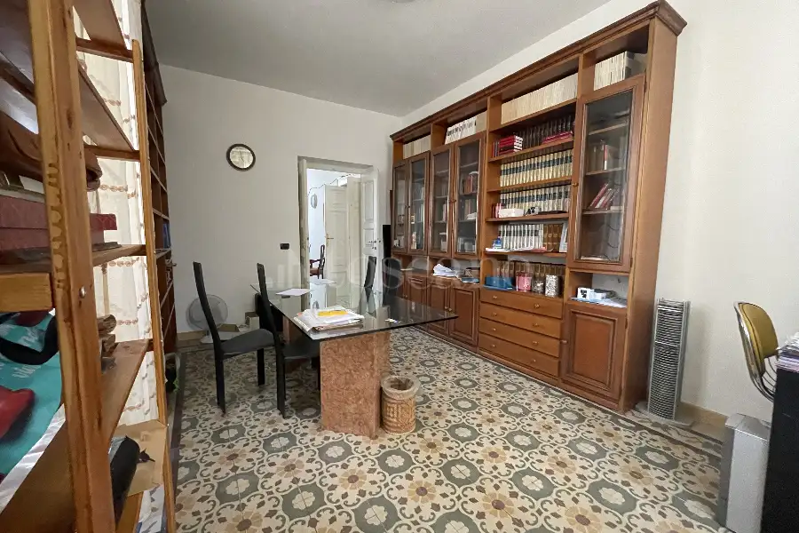 Palazzo in vendita di 350 mq a €685.000 (rif. 26/2024)