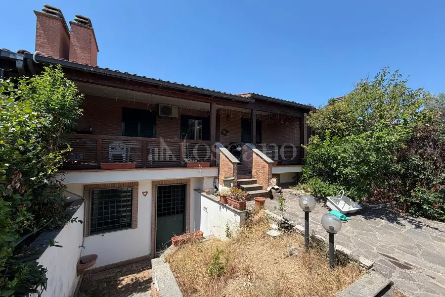 Villino a Schiera in vendita di 200 mq a €599.000 (rif. 45/2026)