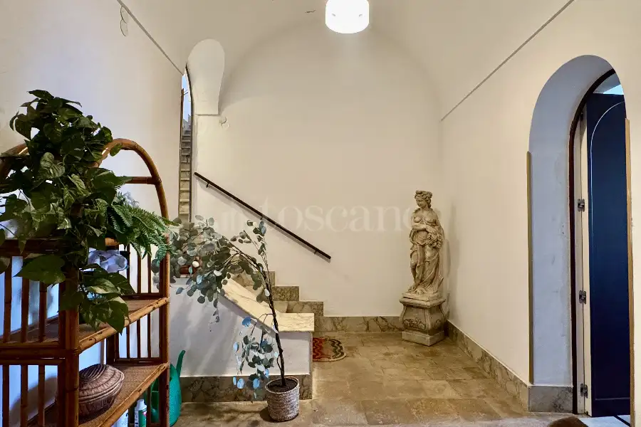 Villa in vendita di 433 mq a €350.000 (rif. 117/2025)