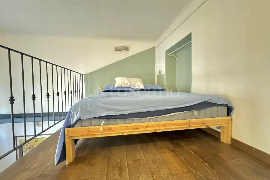 Loft in affitto di 45 mq a €900 (rif. 10/2026)