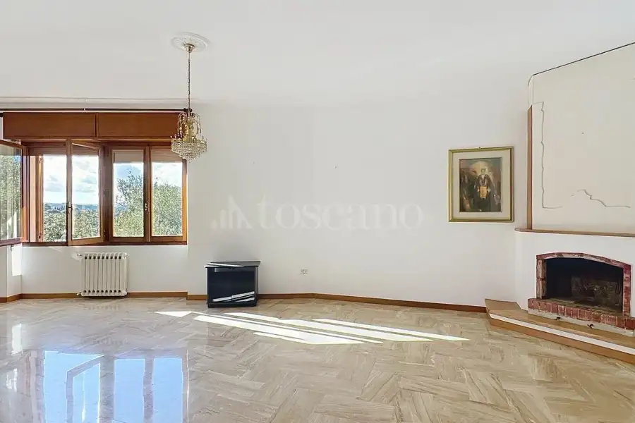 Villa in vendita di 630 mq a €670.000 (rif. 195/2025)