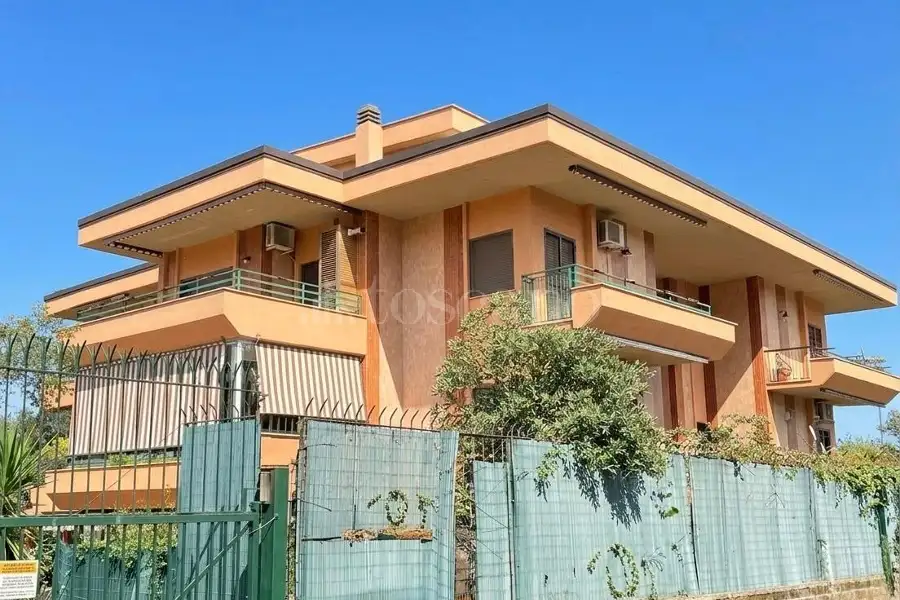 Casa in vendita di 180 mq a €600.000 (rif. 3/2026)