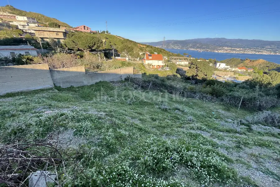 Agricolo in vendita di 1.110 mq a €21.000 (rif. 13/2026)