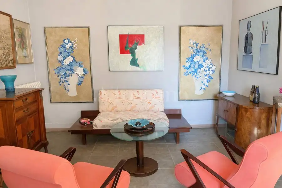 Villa in vendita di 440 mq a €469.000 (rif. 4/2026)