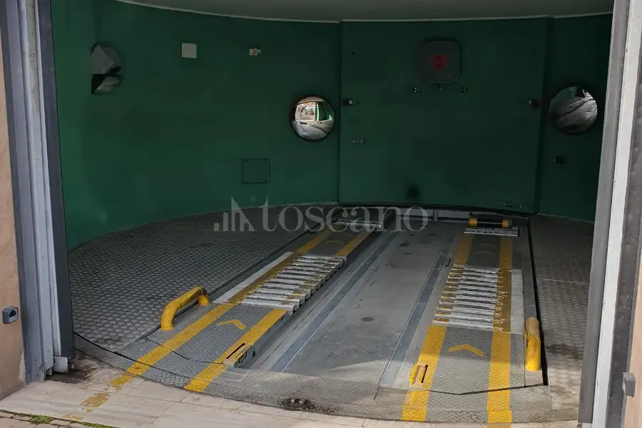 Posto Auto in vendita di 11 mq a €23.000 (rif. 10/2026)