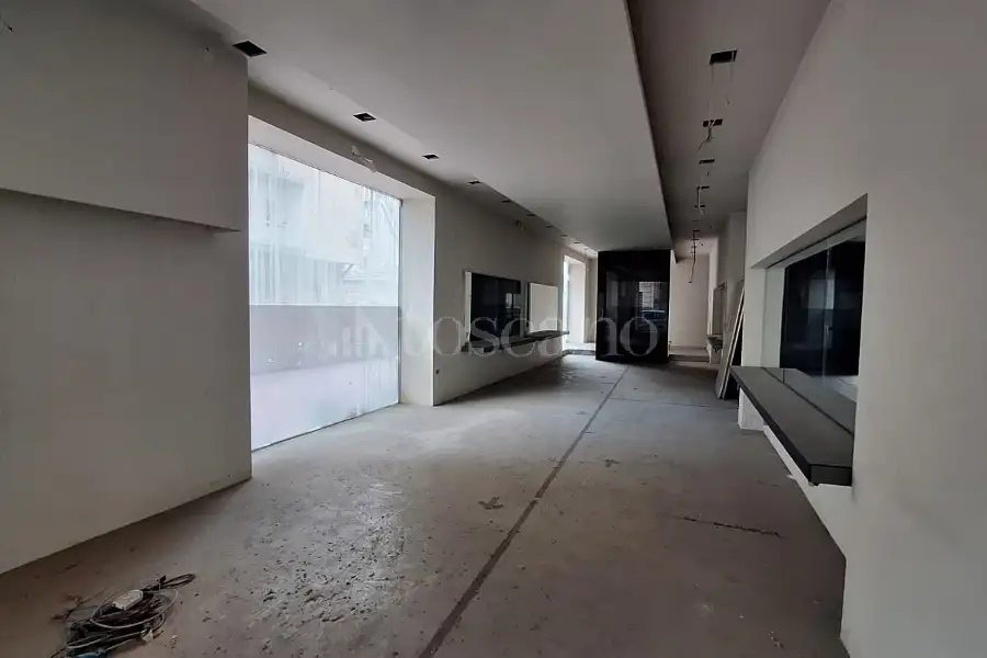 Negozio in vendita di 127 mq a €198.000 (rif. 199/2026)