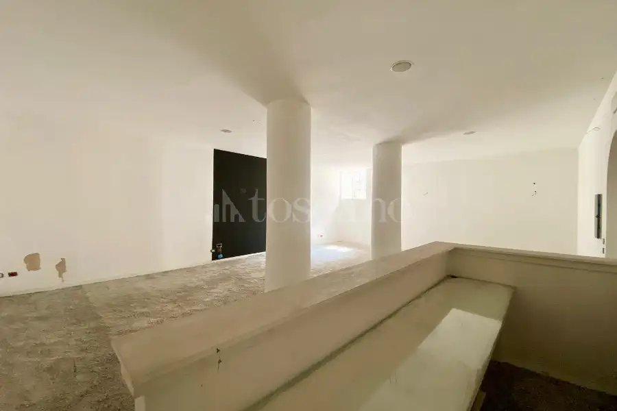 Casa Indipendente in vendita di 213 mq a €239.000 (rif. 12/2026)