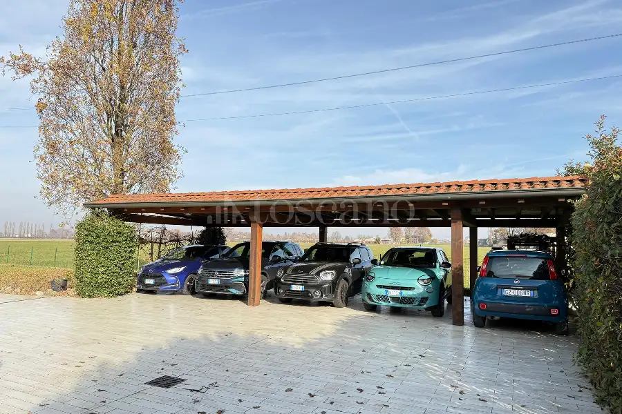 Casa Indipendente in vendita di 340 mq a €1.490.000 (rif. 24/2026)