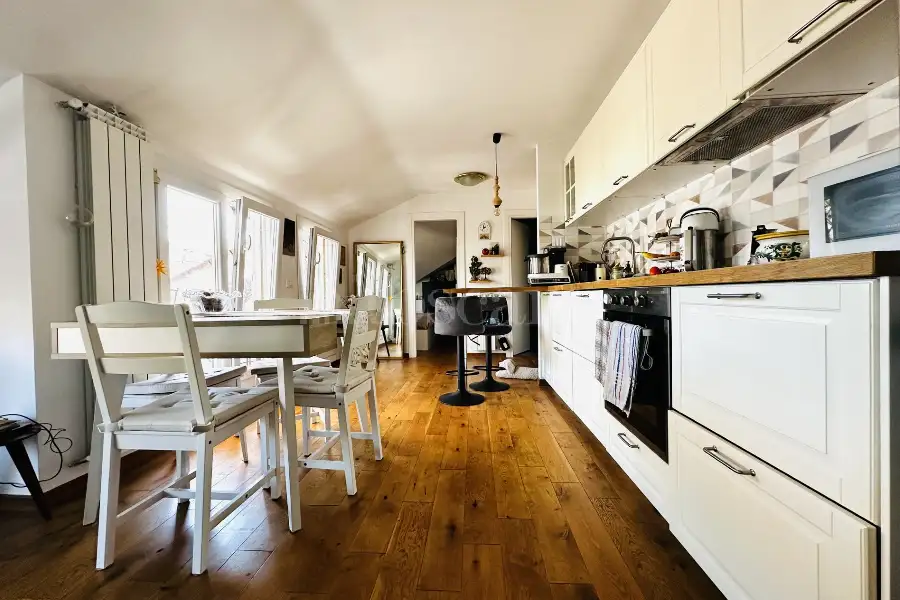 Superattico in affitto di 50 mq a €1.500 (rif. 44/2026)