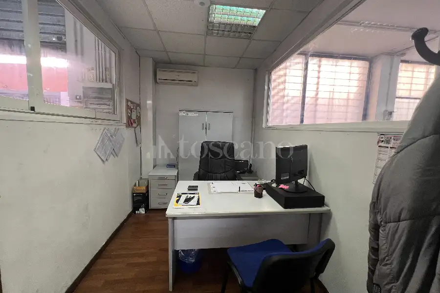 Negozio in affitto di 283 mq a €2.000 (rif. 6/2026)