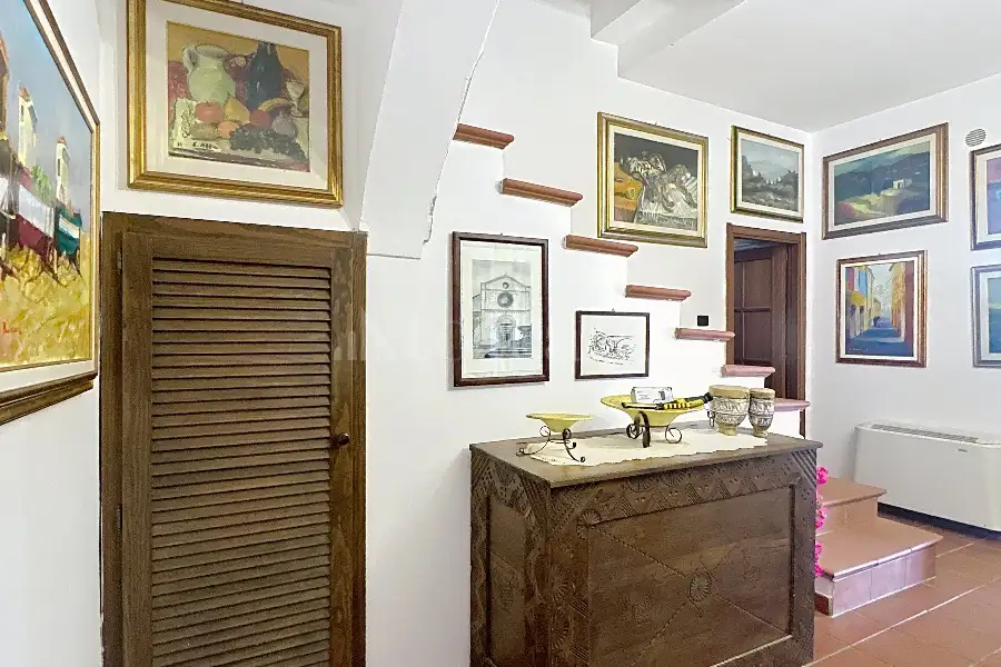 Villa in vendita di 300 mq a €290.000 (rif. 50/2025)
