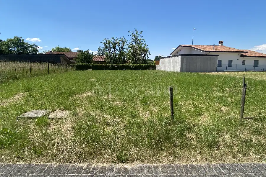 Edificabile Residenziali in vendita di 498 mq a €35.000 (rif. 13/2026)