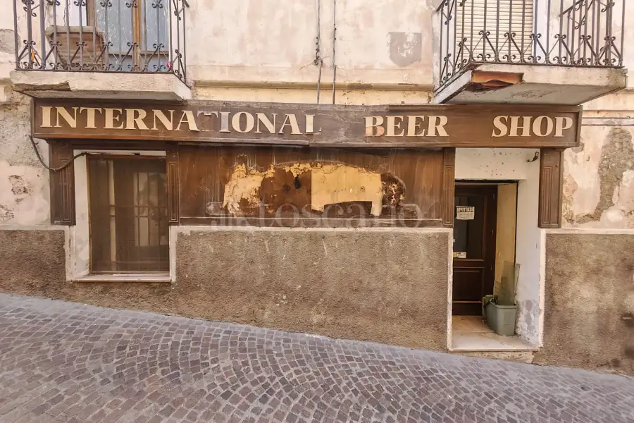 Negozio in vendita di 130 mq a €120.000 (rif. 23/2026)