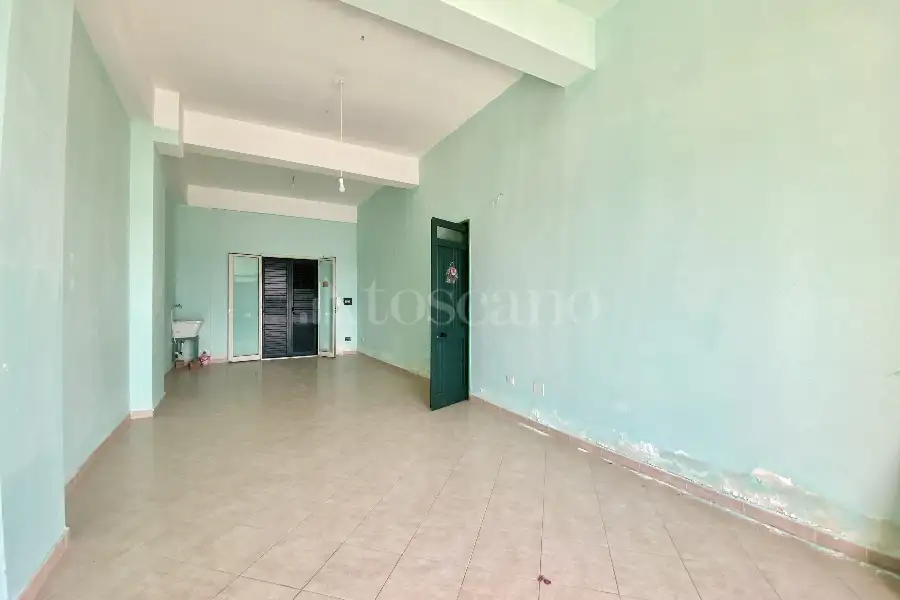 Negozio in vendita di 70 mq a €230.000 (rif. 37/2025)