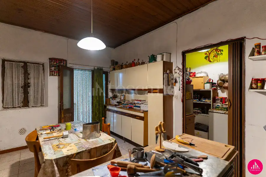 Casale in vendita di 176 mq a €45.000 (rif. 117/2026)
