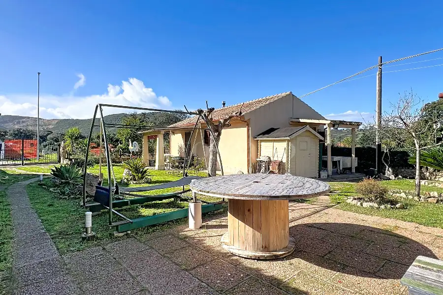 Casa Indipendente in vendita di 205 mq a €320.000 (rif. 34/2026)