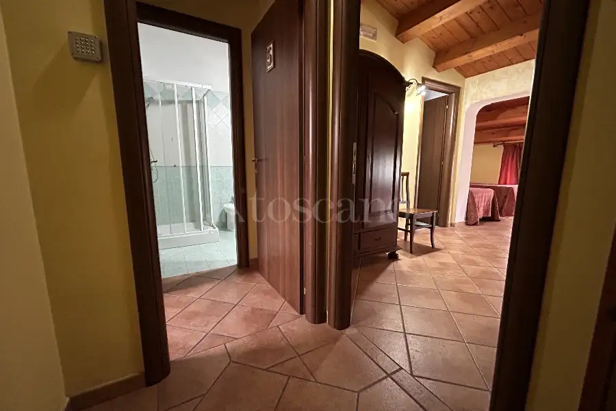 Palazzo in vendita di 400 mq a €445.000 (rif. 15/2025)