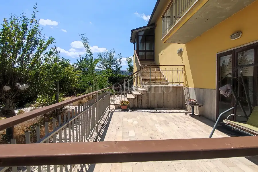 Casa Indipendente in vendita di 400 mq a €340.000 (rif. 35/2025)