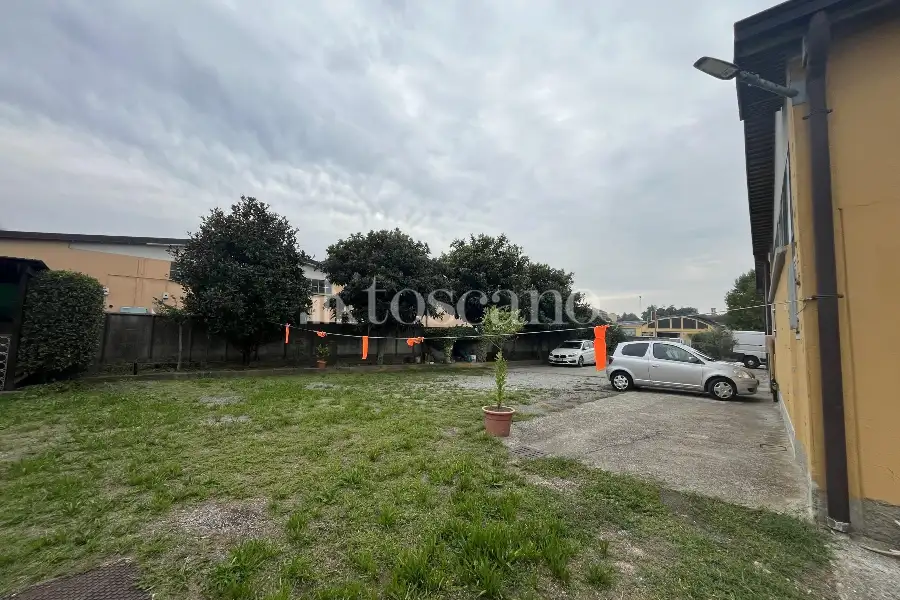 Capannone in vendita di 850 mq a €370,000 (rif. TS0100VE)