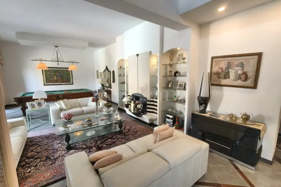 Villa in vendita di 230 mq a €649.000 (rif. 53/2026)