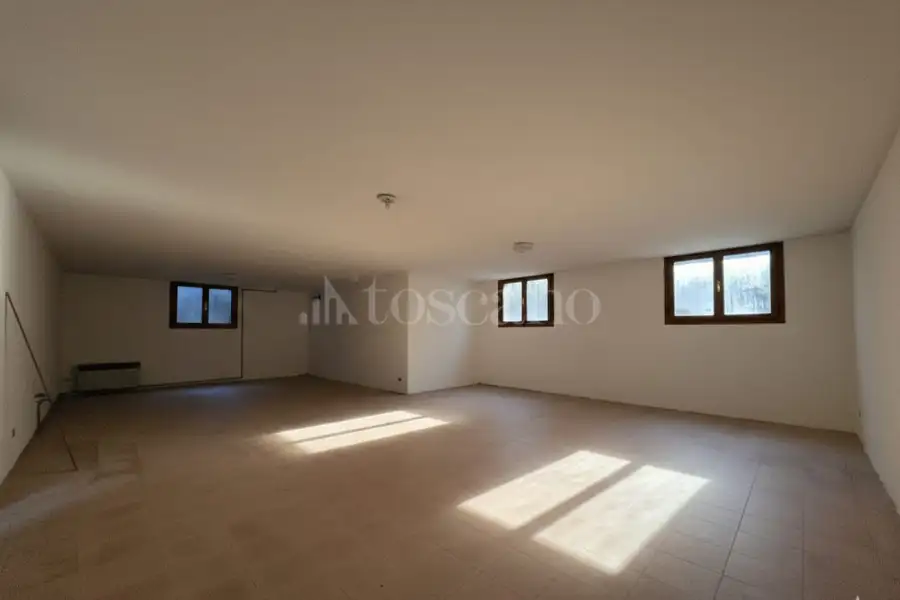 Villa in vendita di 550 mq a €970.000 (rif. 10/2026)