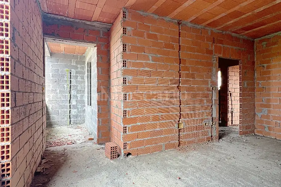 Villino a Schiera in vendita di 200 mq a €90.000 (rif. 26/2026)