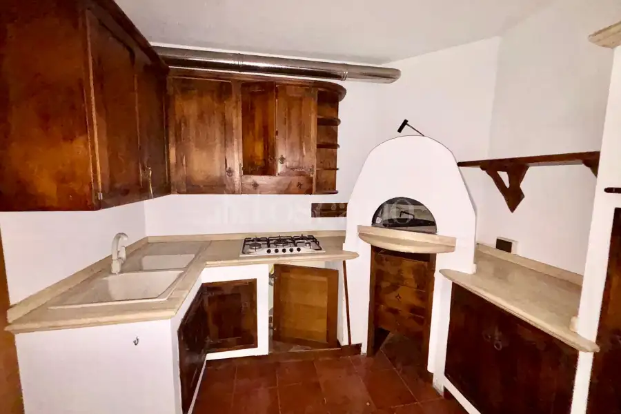 Villa Plurifamiliare in vendita di 230 mq a €299.000 (rif. 70/2024)
