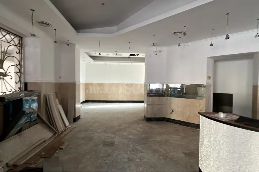 Negozio in vendita di 110 mq a €219.000 (rif. 12/2026)