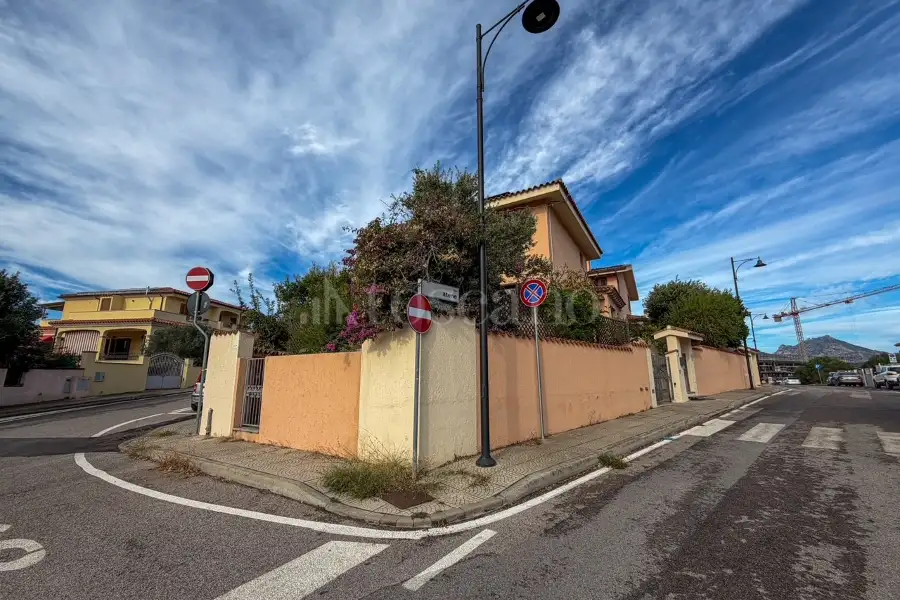 Villino a Schiera in vendita di 235 mq a €525.000 (rif. 91/2025)