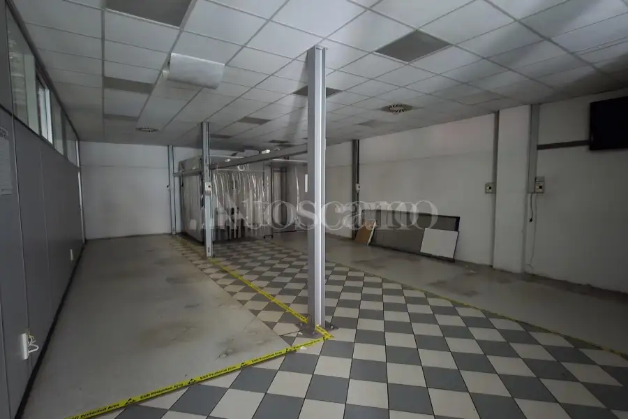 Capannone in vendita di 550 mq a €450,000 (rif. TS0099VE)