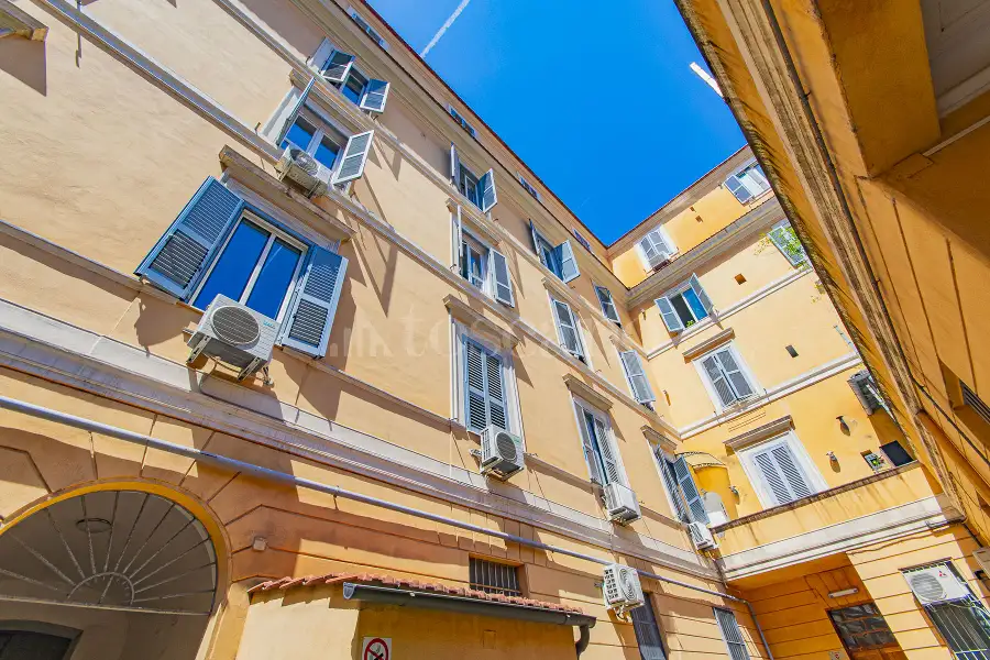 Casa in affitto di 42 mq a €1.200 (rif. 15/2026)