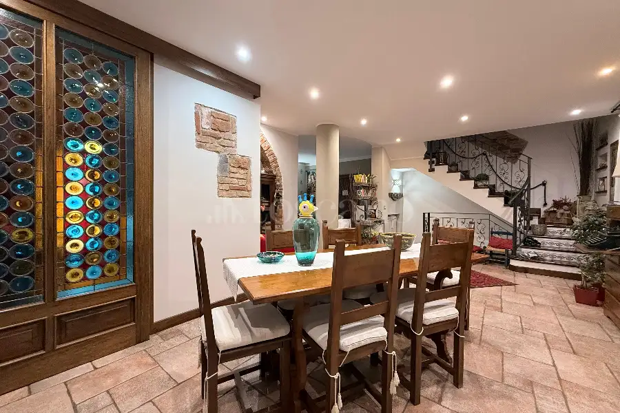 Villino a Schiera in vendita di 180 mq a €545.000 (rif. 5/2026)