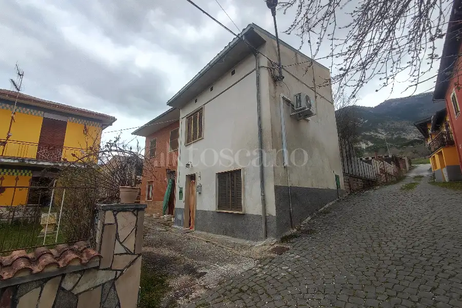 Villa in vendita di 250 mq a €70.000 (rif. 19/2026)