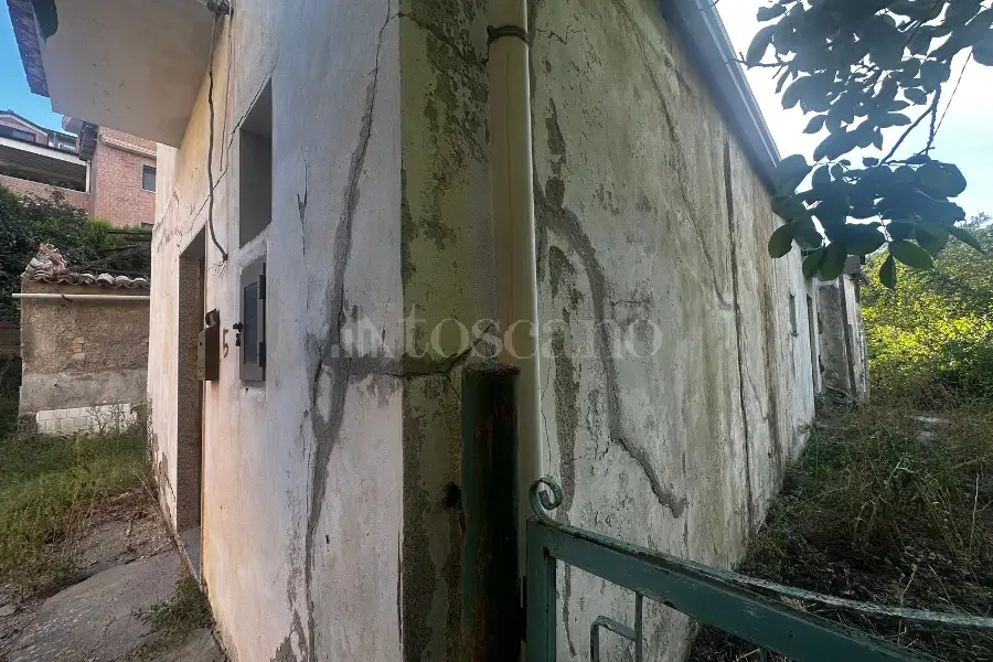 Casa in vendita di 310 mq a €59.000 (rif. 85/2026)