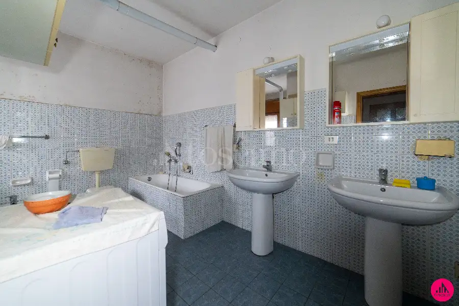 Casa Indipendente in vendita di 200 mq a €169.000 (rif. 21/2026)