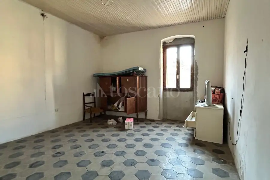 Casa Indipendente in vendita di 138 mq a €15.000 (rif. 70/2026)