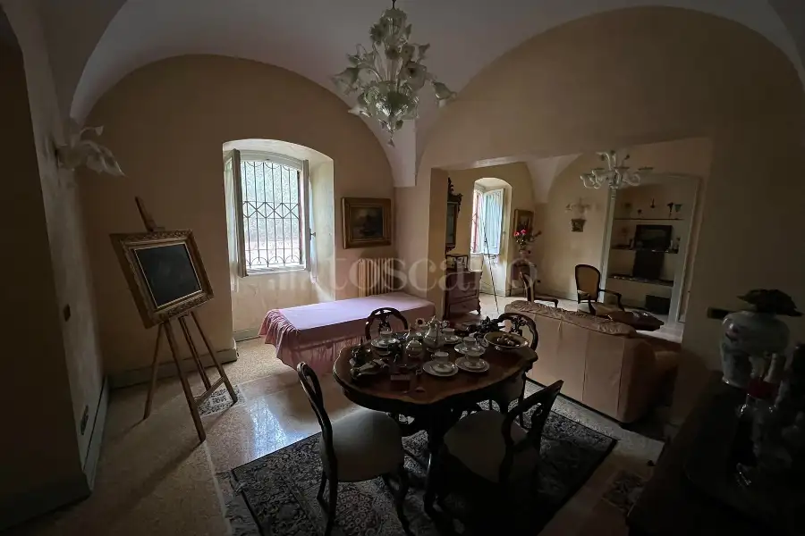 Villa in vendita di 603 mq a €1.770.000 (rif. 21/2023)