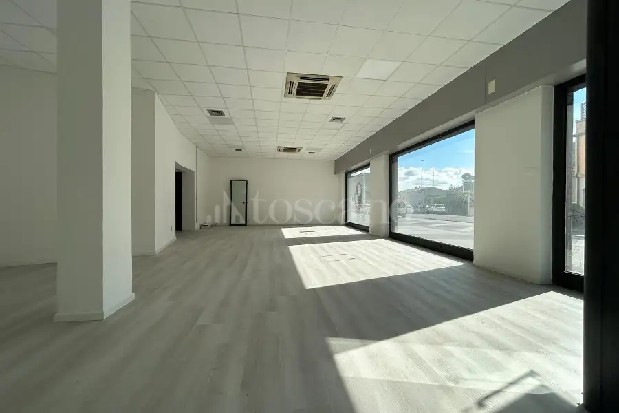 Negozio in vendita di 130 mq a €132.000 (rif. 36/2025)