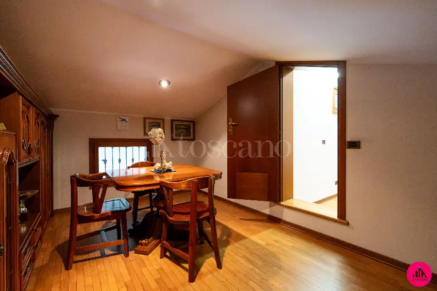 Villino a Schiera in vendita di 228 mq a €395.000 (rif. 177/2026)
