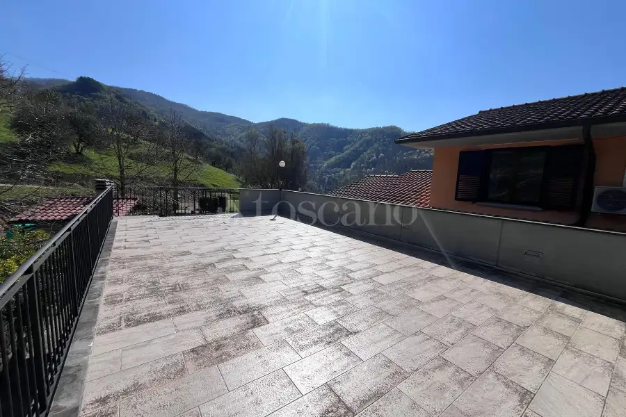 Villa in vendita di 300 mq a €825.000 (rif. 24/2025)