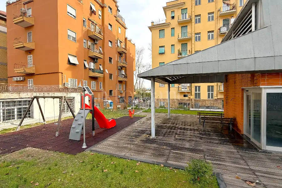 Negozio in vendita di 131 mq a €245.000 (rif. 3/2026)