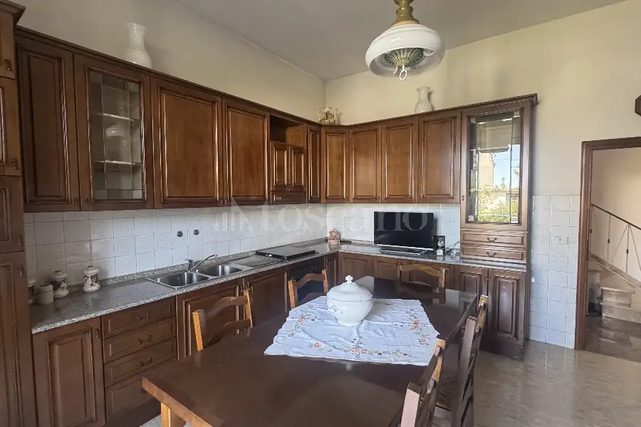 Casa Indipendente in vendita di 288 mq a €600.000 (rif. 30/2026)