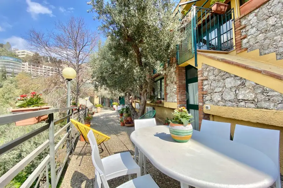 Agriturismo in vendita di 600 mq a €1.750.000 (rif. 13/2026)
