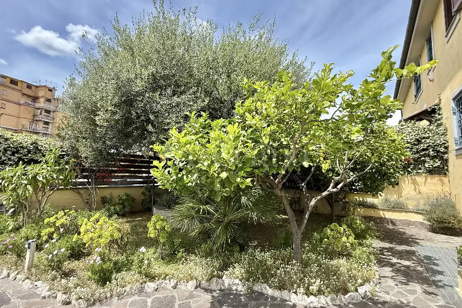 Villa in vendita di 165 mq a €899.000 (rif. 12/2026)