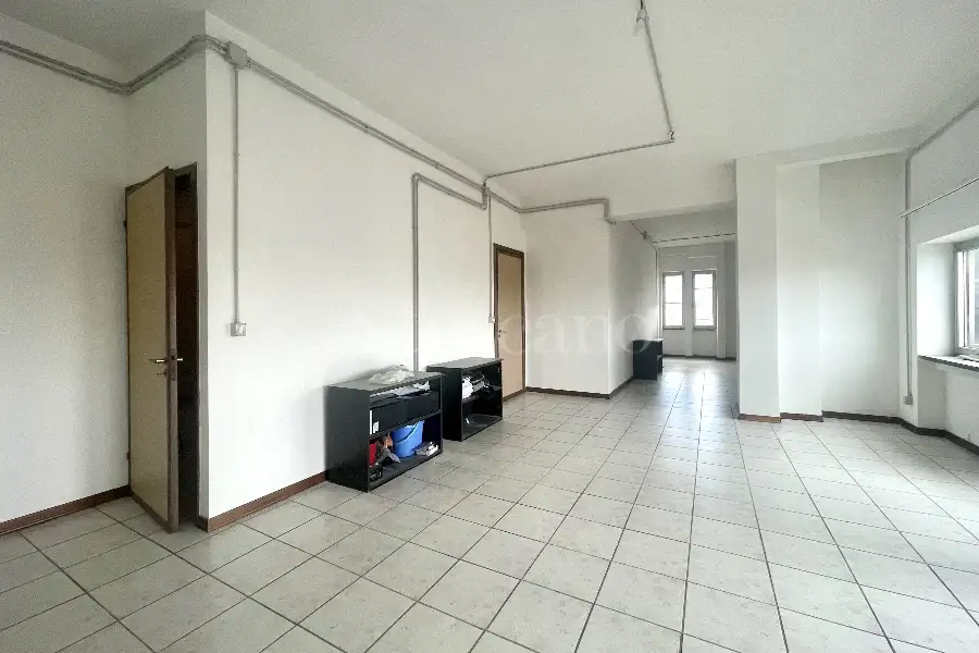 Ufficio in affitto di 90 mq a €400 (rif. 36/2025)