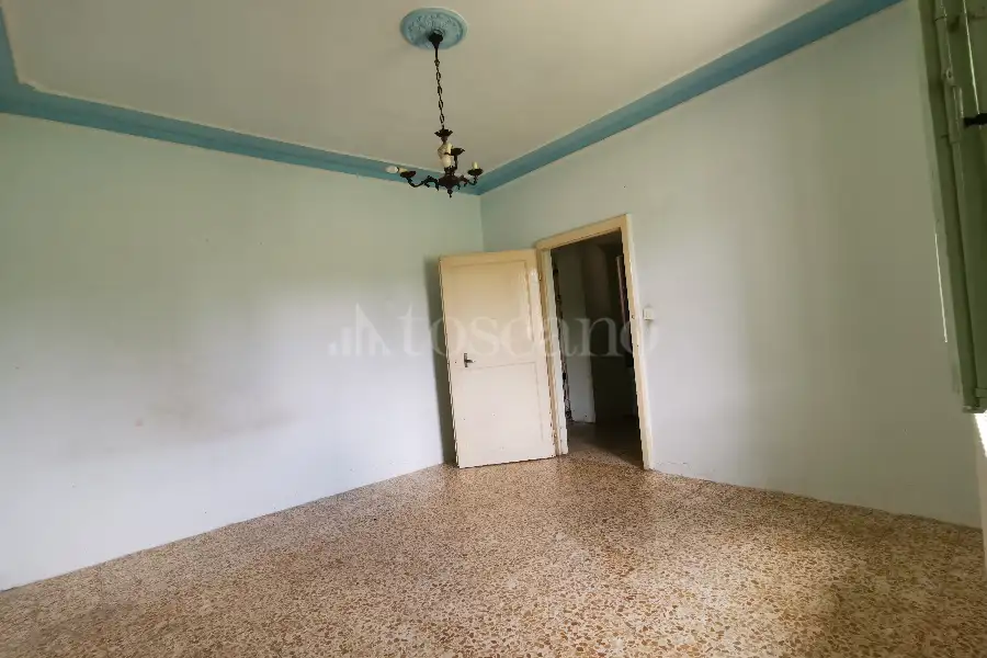 Casa in vendita di 250 mq a €274.000 (rif. 32/2023)